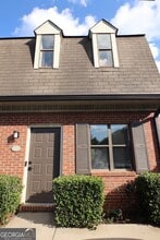 Building Photo - 1101 Magical Way