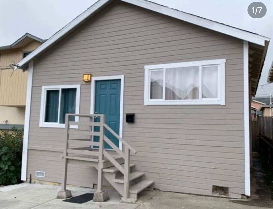 Front of home - 446 Commercial Ave