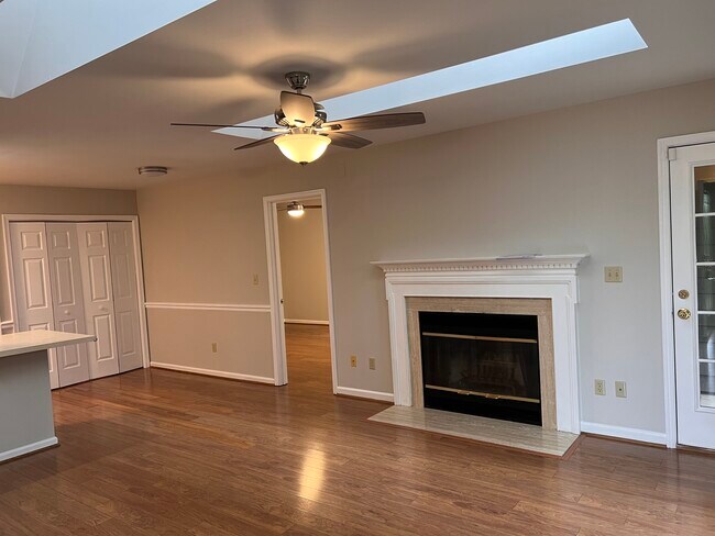 Building Photo - 39 Waterwheel Dr