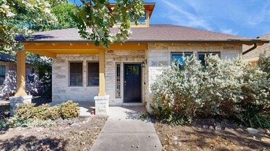 Building Photo - Beautifully updated home in a peaceful Geo...