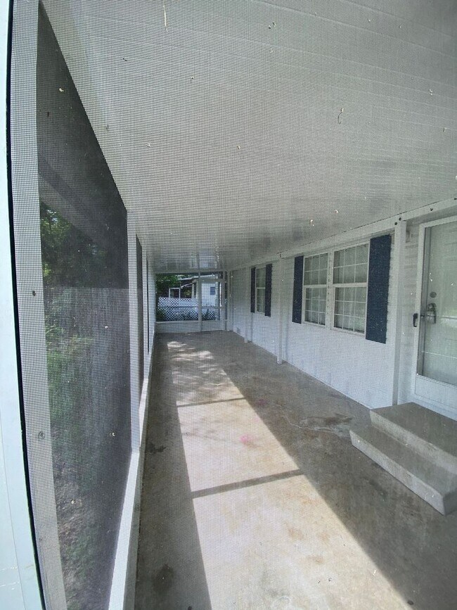 Foto del edificio - 3x2 Home with Great Schools!