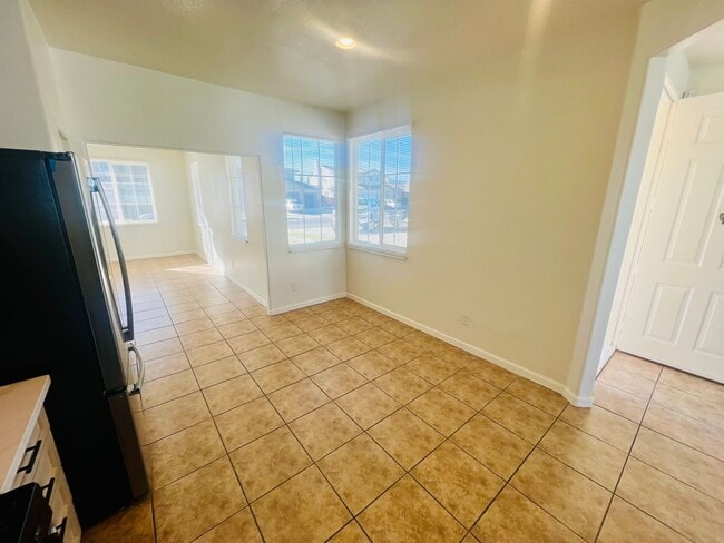 Building Photo - Charming Single-Story 3-Bedroom Home with Bonus Room