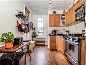 Building Photo - 314 4th St