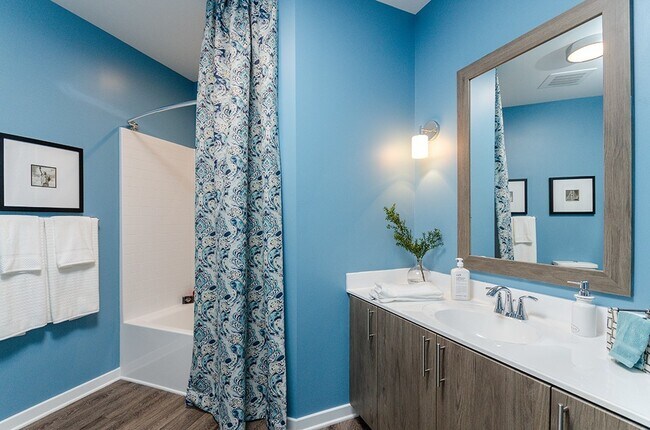 Foto del edificio - Two Bedroom Brand-new Luxury Apartment (Wa...
