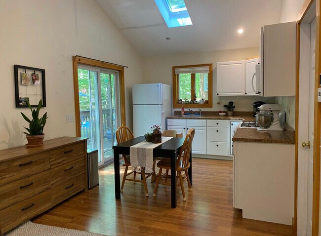 Foto del edificio - 0 Rosewood Ln