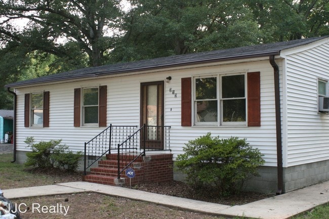 Building Photo - 3 br, 1 bath House - 312 Maple Road