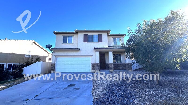 Foto principal - 15649 Deep Canyon Ln