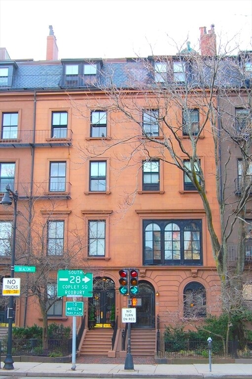 Foto del edificio - 107 Beacon St