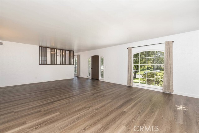 Foto del edificio - 4213 Wilkinson Ave