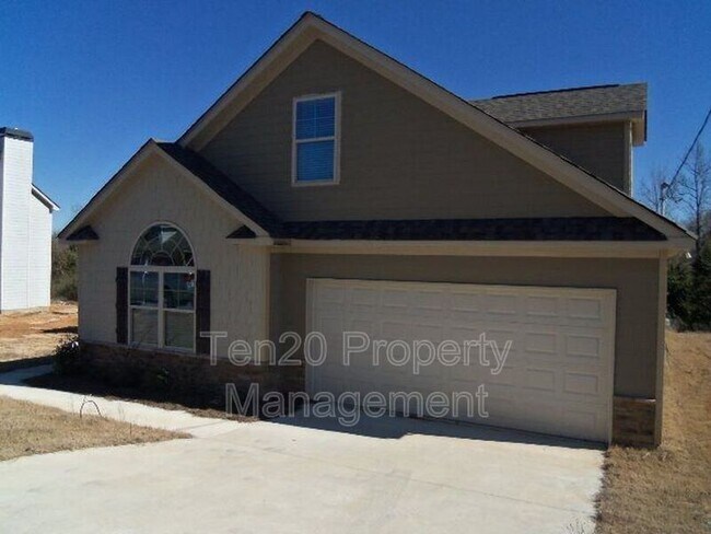 Building Photo - 1310 Ingersoll Dr