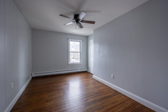 Building Photo - 182 Clinton Ave