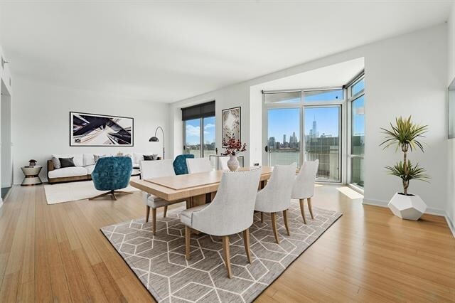 Foto principal - 225 River St