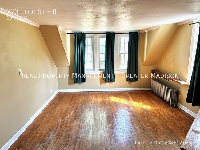 Building Photo - 223 Lodi St