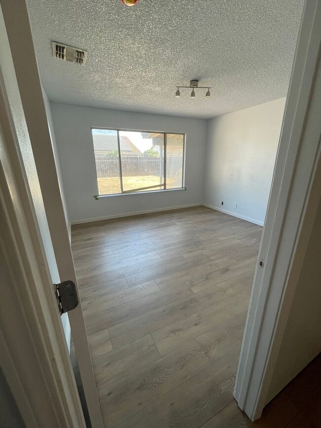 Foto del edificio - Coming Soon – Move-In Ready 4 Bedroom Home!