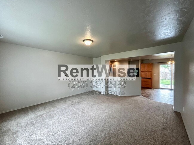 Building Photo - 119 E Walcott Lake Dr