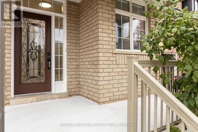 Building Photo - 44 Hawkview Blvd