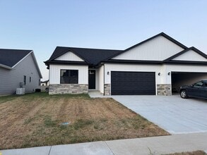 Building Photo - 4603 Lasalle Ct