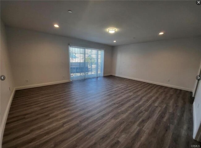 Foto del edificio - 14614 Vanowen St