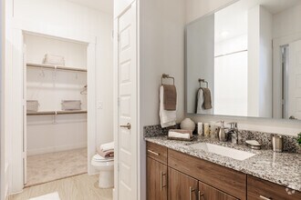 1BR, 1BA - 637SF | A2 - Latitude