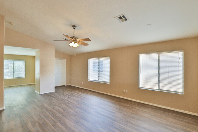 Building Photo - 14919 N 149th Dr