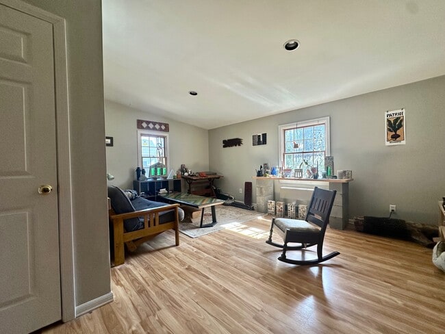 Building Photo - 68 Broadway