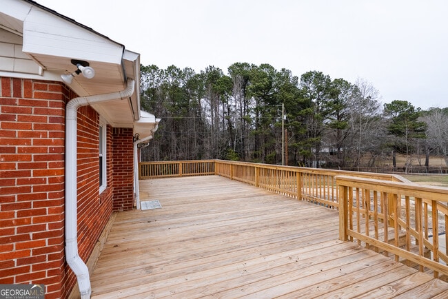 Building Photo - 953 McCullough Rd