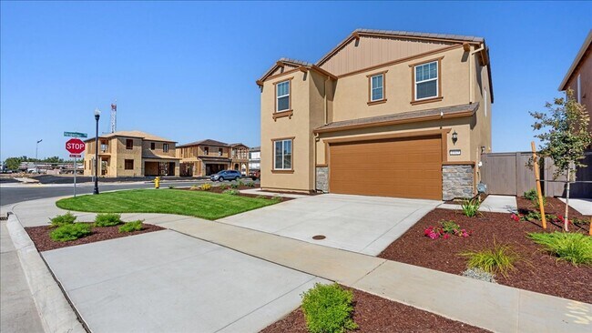 Building Photo - 1045 Lost Creek Ranch Dr