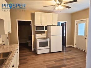 Building Photo - 708 Jackson St