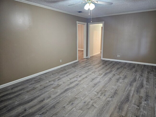 Foto del edificio - 1504 Webb St