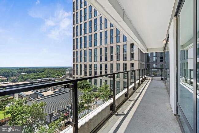 Foto del edificio - 1650 Silver Hill Dr