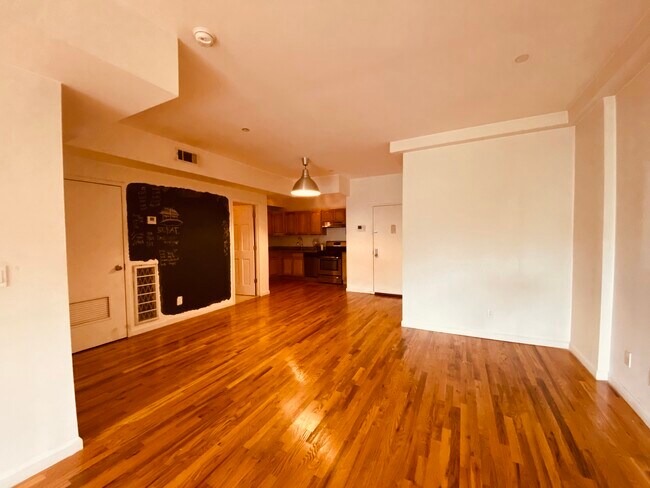 Foto del edificio - 937 Broadway