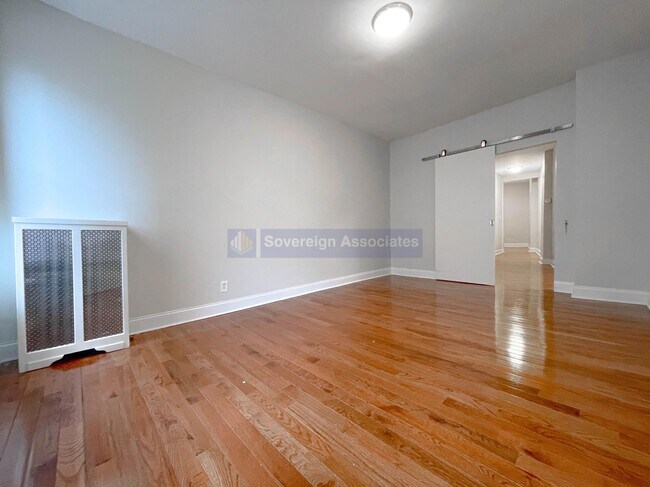 Foto del edificio - 106 Fort Washington Ave