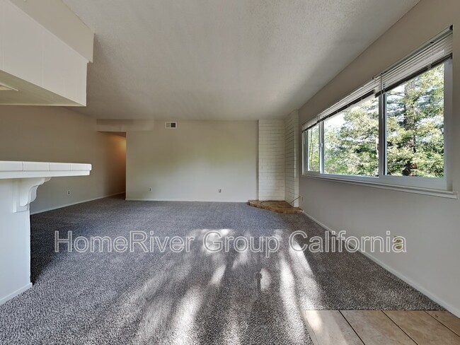 Building Photo - 5592 Keoncrest Cir