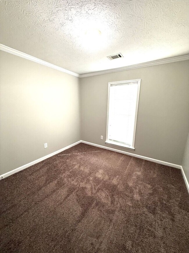 Foto del edificio - ** 3 bed 2 bath located in Thorington Trace ** Call 334-366-9198 to schedule a self tour