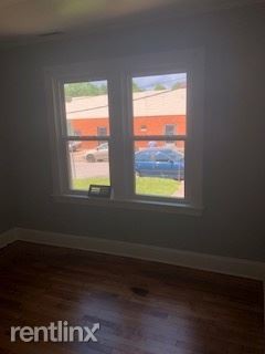 Foto del edificio - 104 Dunstan Ave