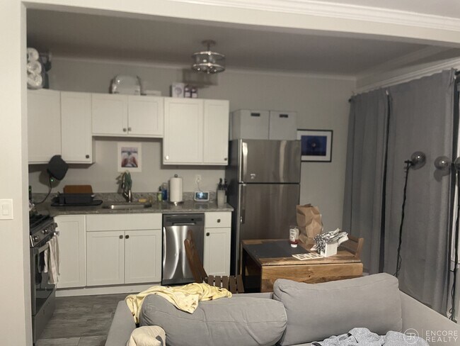 Building Photo - 110 Brainerd Rd