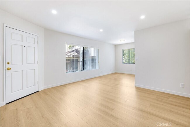 Foto del edificio - 7750 Laurel Canyon Blvd
