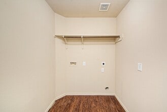 Building Photo - 20330 Louetta Reach Dr