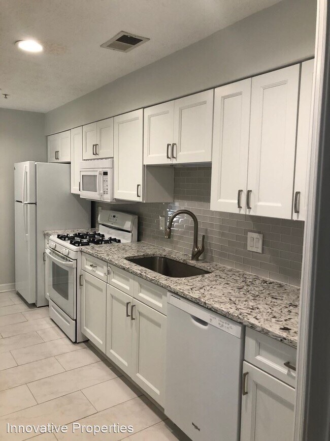 Foto del edificio - 2 br, 2 bath House - 609 Admiral Drive #208