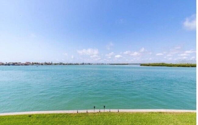 Foto del edificio - 280 126th Ave