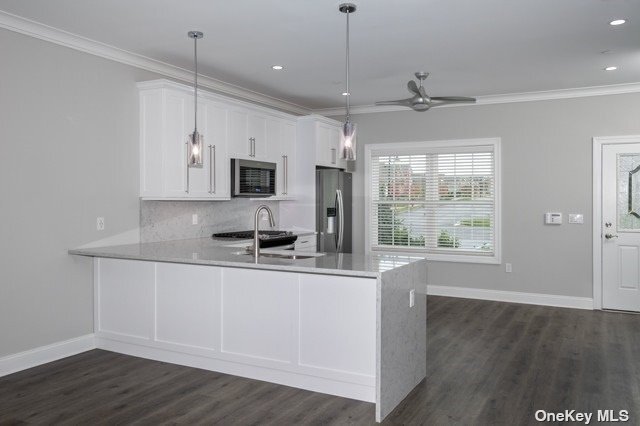 Building Photo - 6 6th St