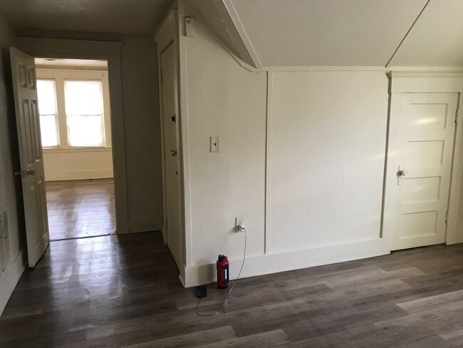 Photo - ELM 869-871 Apartment