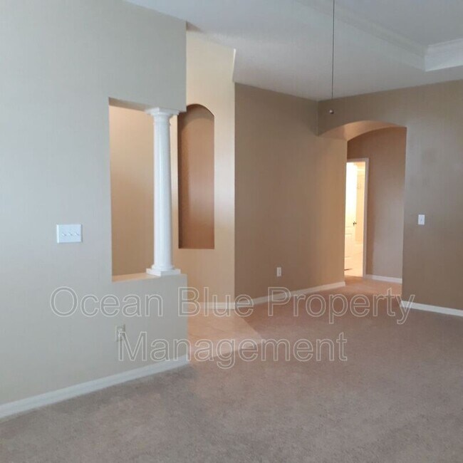 Building Photo - 12356 Ridgedale Dr