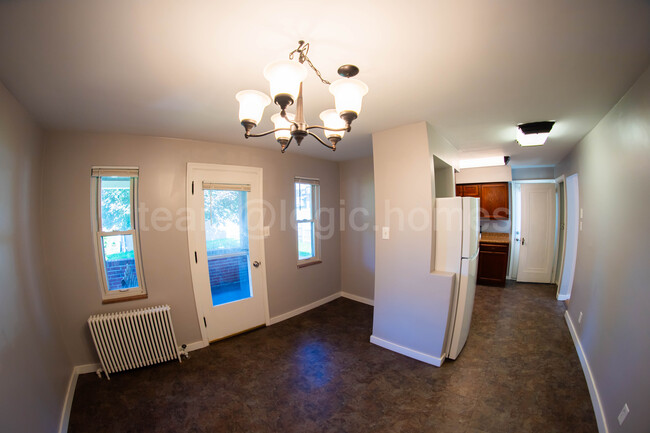 Dining room - 1059 Bayridge Ave