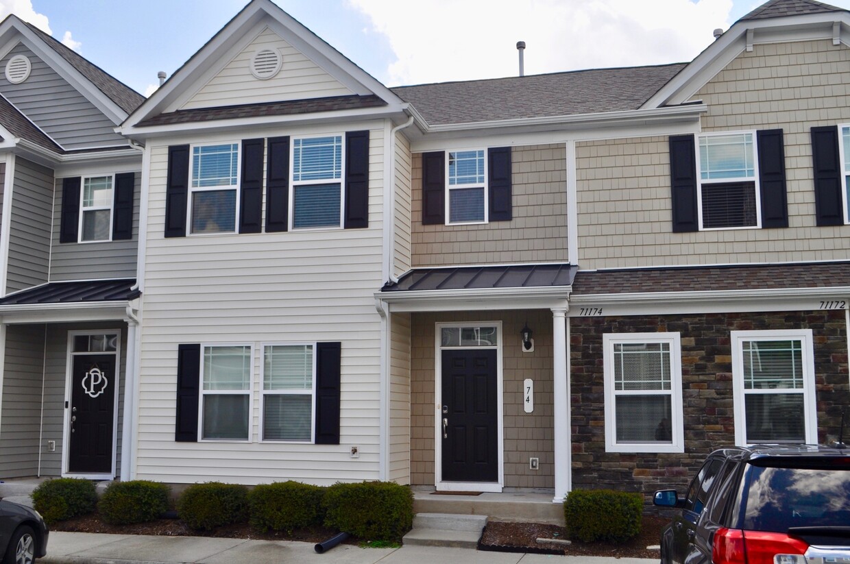 Foto principal - Spacious 3 Bedroom | 2.5 Bath Morrisville ...