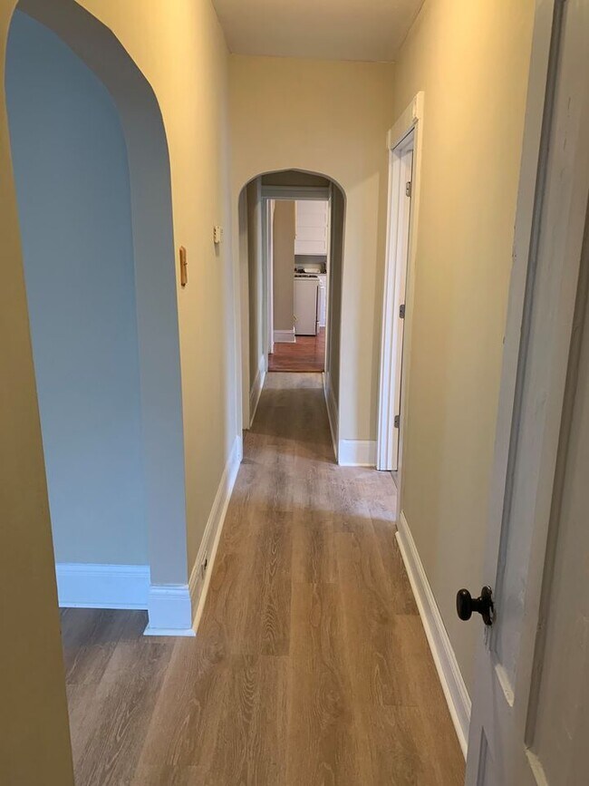 Foto del edificio - 308 Whittier Ave