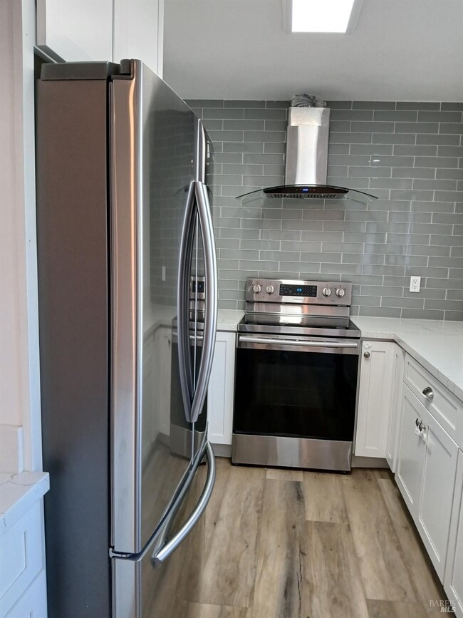 Foto del edificio - 381 Wall Pl