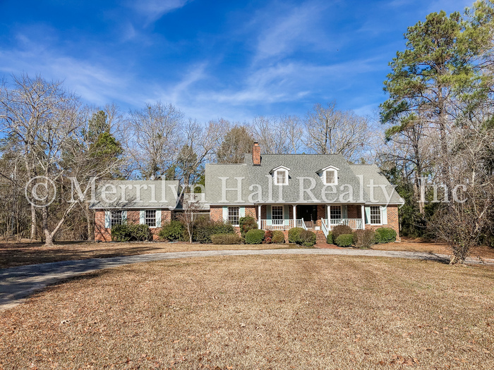 Foto principal - Spacious 4 Bedroom on over 4 acres in Irmo!