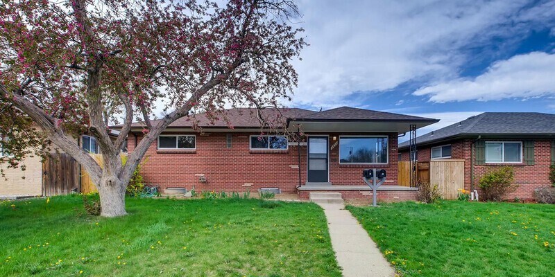 Primary Photo - 3675 Grape St