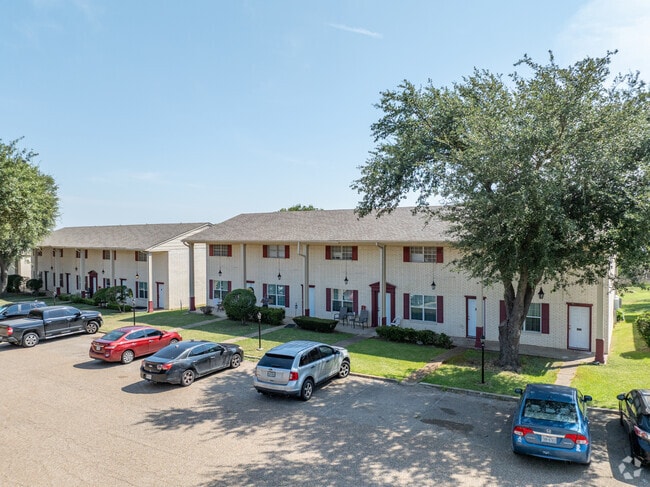 Building Photo - Woodway Park Condominiums